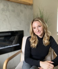 Book an Appointment with Emma Krisko for Psychotherapy