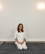 Book an Appointment with Elizabeth Lengyel for Zen-Shiatsu Therapy