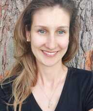 Book an Appointment with Jasmine Vanderwal for Acupuncture