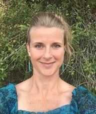 Book an Appointment with Zoë Betzelt for Adult Counselling