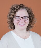 Book an Appointment with Sara Pulins at Online Appointment