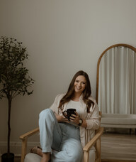 Book an Appointment with Arynne Boyes for Counselling