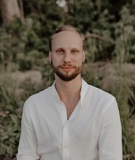 Book an Appointment with Hagen Kals for Osteopathy