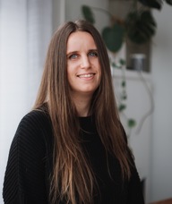 Book an Appointment with Laura Whiddon for Counselling