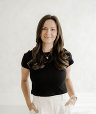 Book an Appointment with Cara Racicot for Physiotherapy